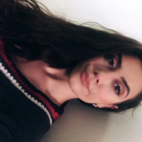 Hello :} I'm Elizabeth (Liz) - Picture 3 of 3